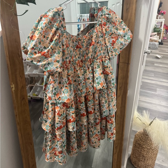 LIKE NEW Boutique Floral Tiered Dress - Picture 2 of 4